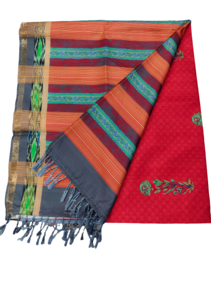 Elegant Cotton Saree with Golden Zari Work and Contrast Pallu