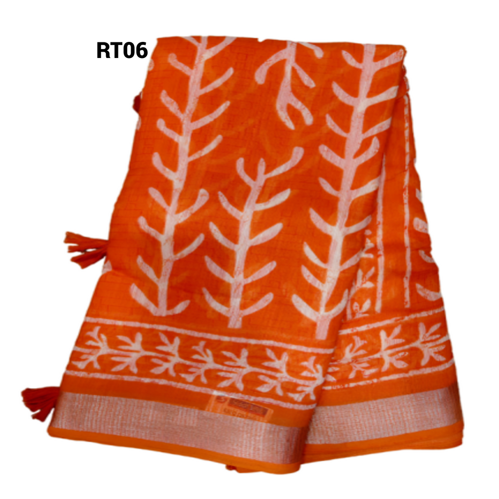 Handloom Saree with White Leaf Motifs