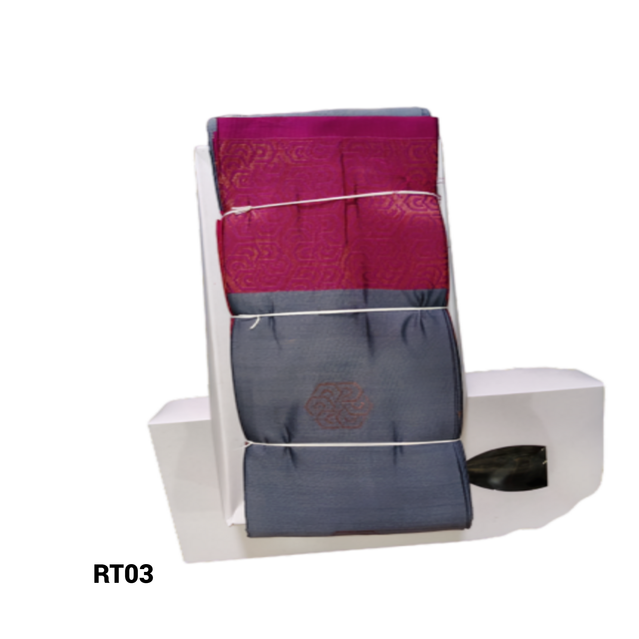 Elegant Soft Silk Saree with Rich Golden Zari Border & Pallu with Blouse