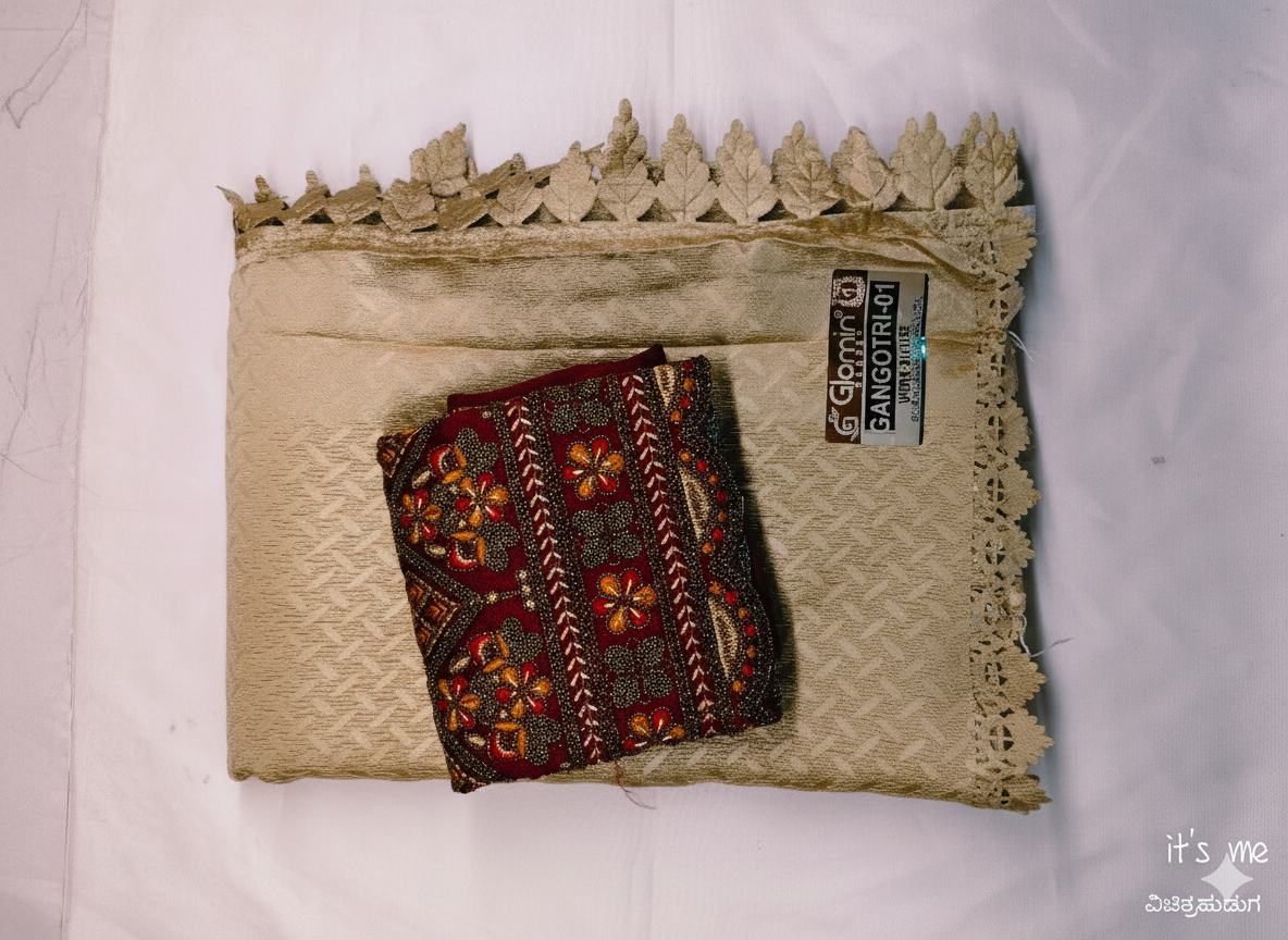 Turquoise Saree with Contrast, Embroidered Blouse Piece