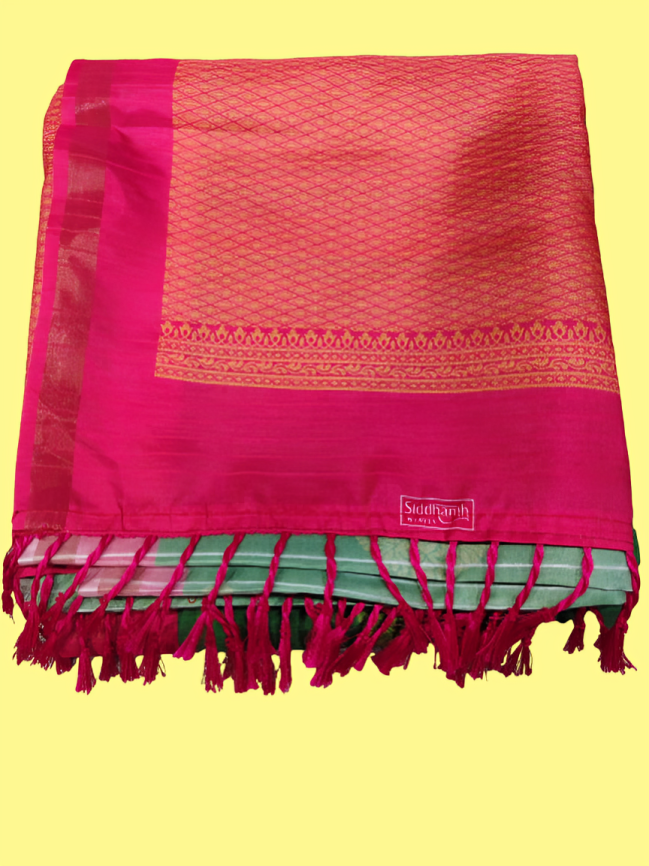 Elegant Cotton Saree with Golden Zari Work and Contrast Pallu