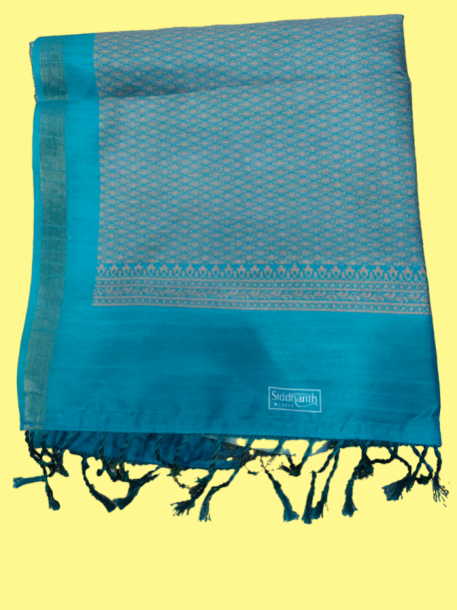 Elegant Cotton Saree with Golden Zari Work and Contrast Pallu