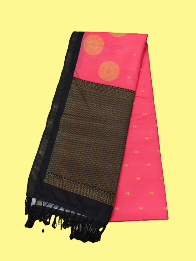 Elegant Cotton Saree with Golden Zari Work and Contrast Pallu