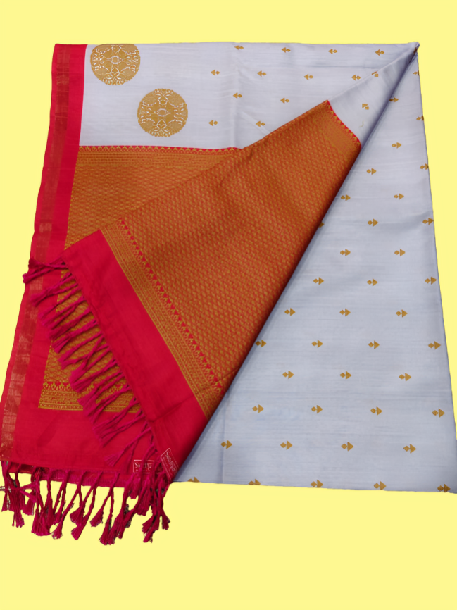 Elegant Cotton Saree with Golden Zari Work and Contrast Pallu