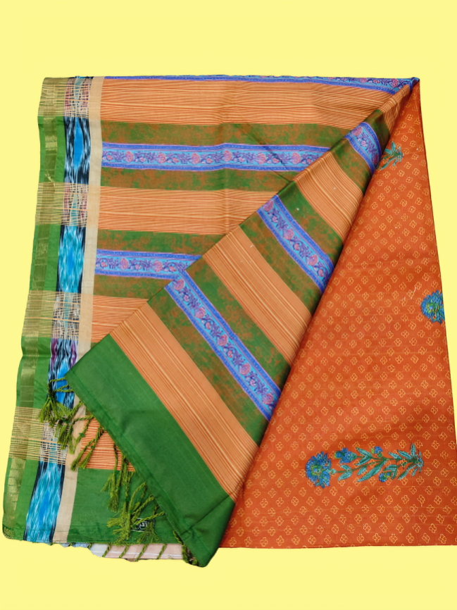 Elegant Coton Saree with Golden Zari Work and Contrast Pallu