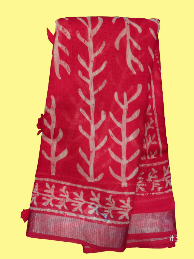 Elegant Handcrafted Printed Saree with Traditional Leaf & Floral Motifs
