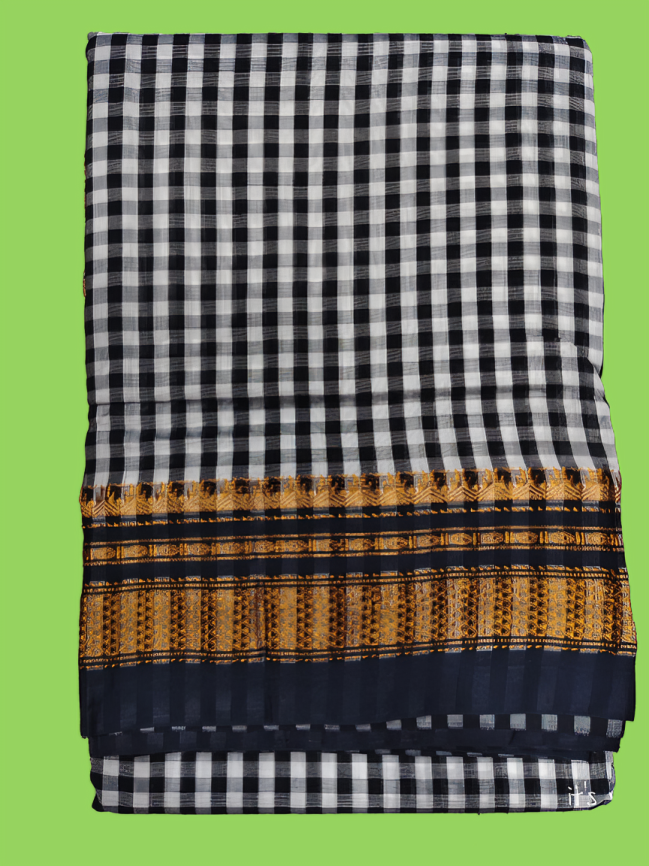 Checked Saree with Rich Zari Border