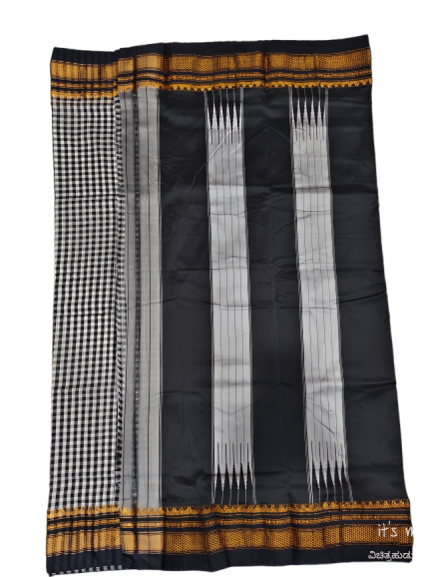 Checked Saree with Rich Zari Border