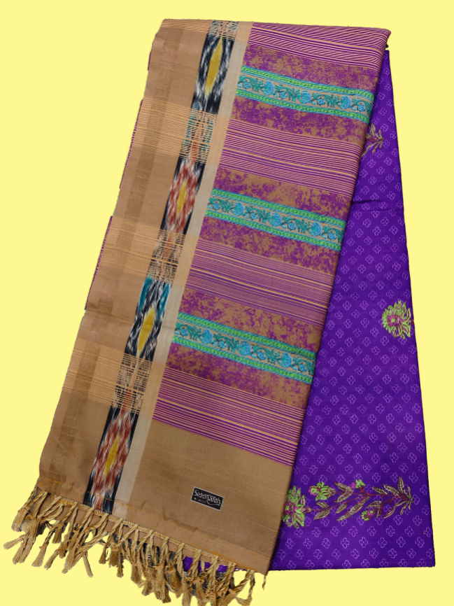 Elegant Cotton Saree with Golden Zari Work and Contrast Pallu