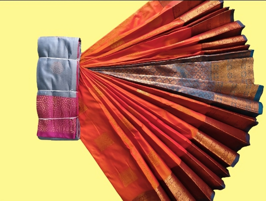 Elegant Soft Silk Saree with Rich Golden Zari Border & Pallu with Blouse